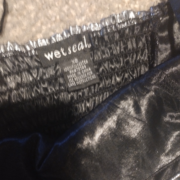 Silver metallic corset-like top - Picture 4 of 11